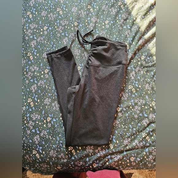 PINK Victoria's Secret Pants - Pink active love cloud leggings